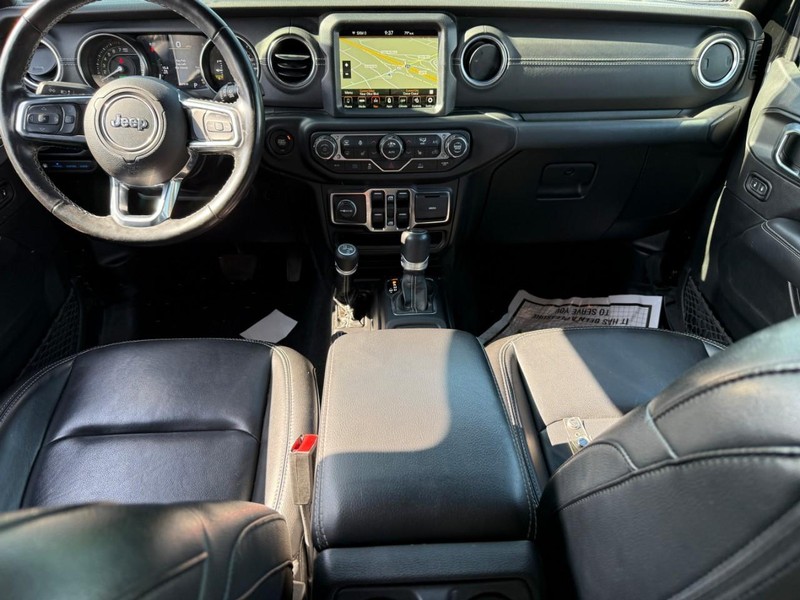 Jeep Wrangler 4xe Vehicle Full-screen Gallery Image 11