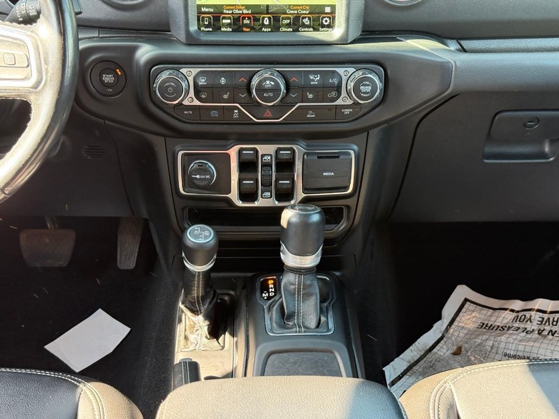 Jeep Wrangler 4xe Vehicle Full-screen Gallery Image 14