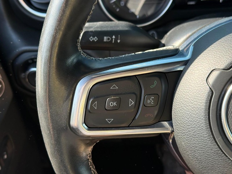 Jeep Wrangler 4xe Vehicle Full-screen Gallery Image 17