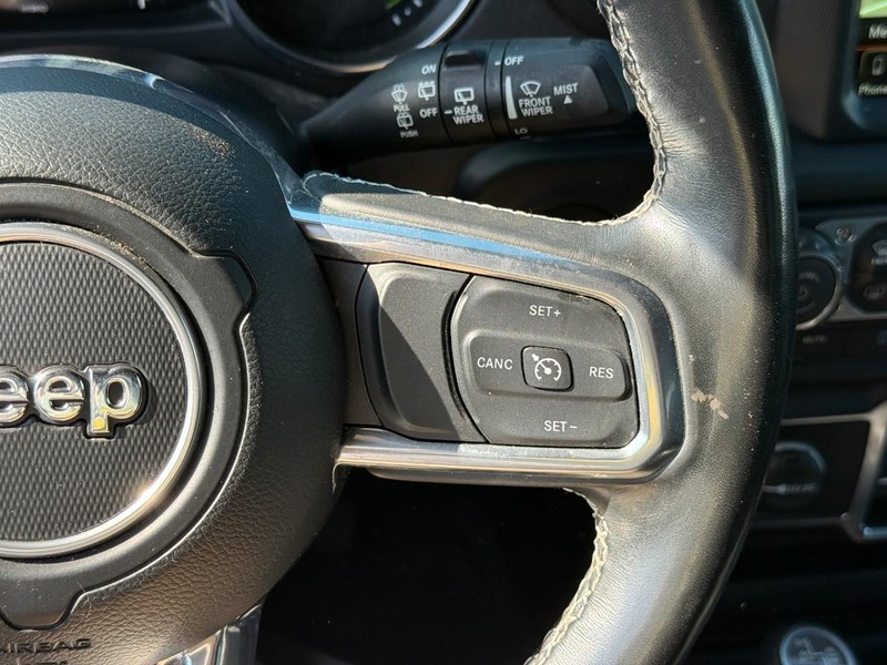 Jeep Wrangler 4xe Vehicle Full-screen Gallery Image 18