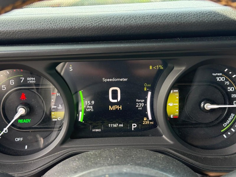 Jeep Wrangler 4xe Vehicle Full-screen Gallery Image 20