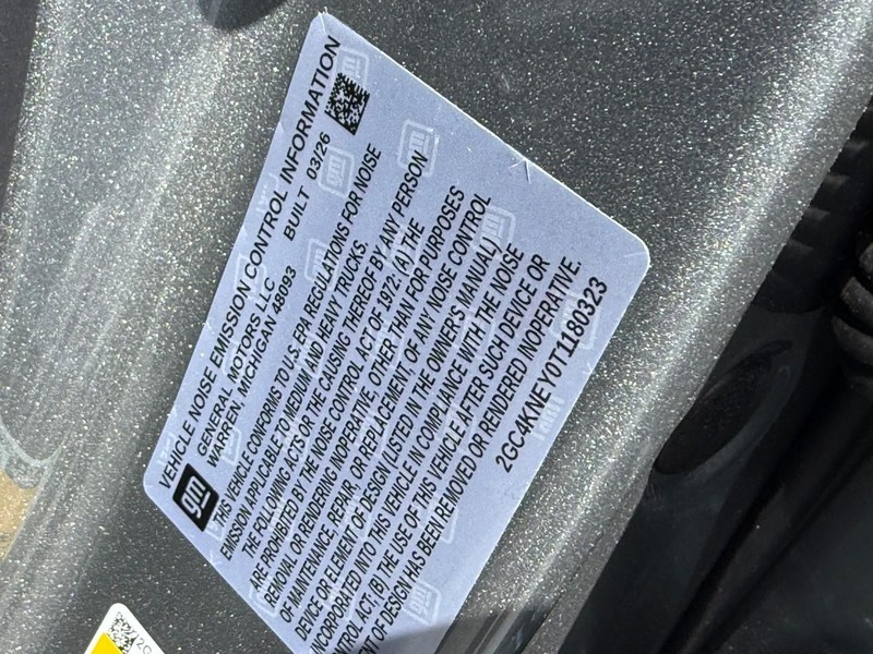 Chevrolet Silverado 2500HD Vehicle Full-screen Gallery Image 16