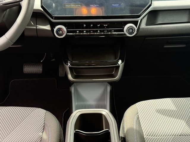 2027 Chevrolet Bolt LT - Photo 9