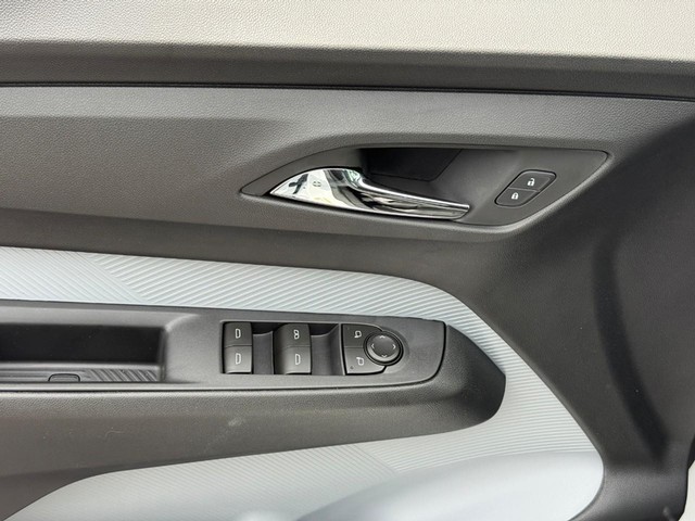 2027 Chevrolet Bolt LT - Photo 10