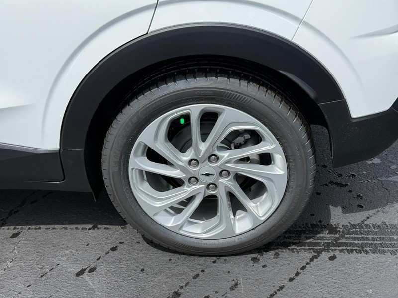 Chevrolet Bolt Vehicle Full-screen Gallery Image 4