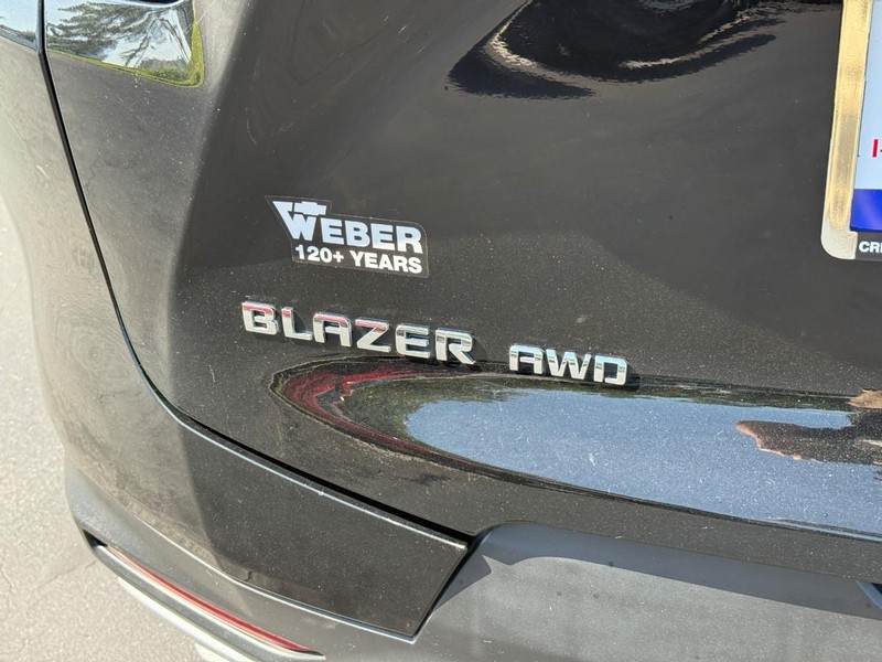 Chevrolet Blazer Vehicle Full-screen Gallery Image 5