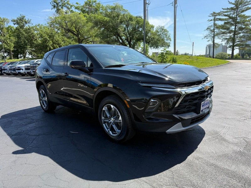 Chevrolet Blazer Vehicle Full-screen Gallery Image 9