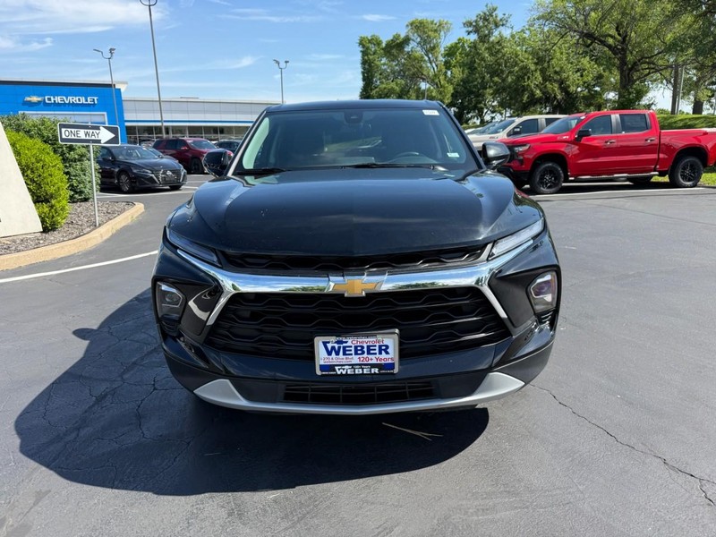 Chevrolet Blazer Vehicle Full-screen Gallery Image 10