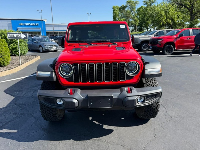 Jeep Wrangler Vehicle Full-screen Gallery Image 9