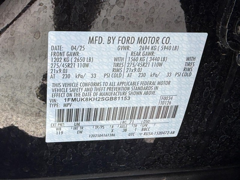 Ford Explorer Vehicle Full-screen Gallery Image 27