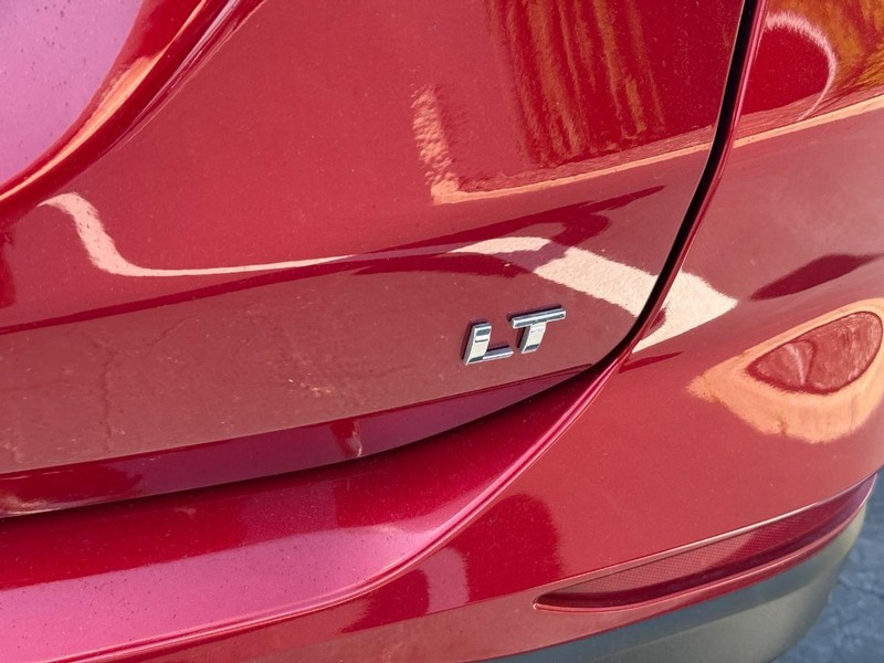 Chevrolet Equinox Vehicle Full-screen Gallery Image 5