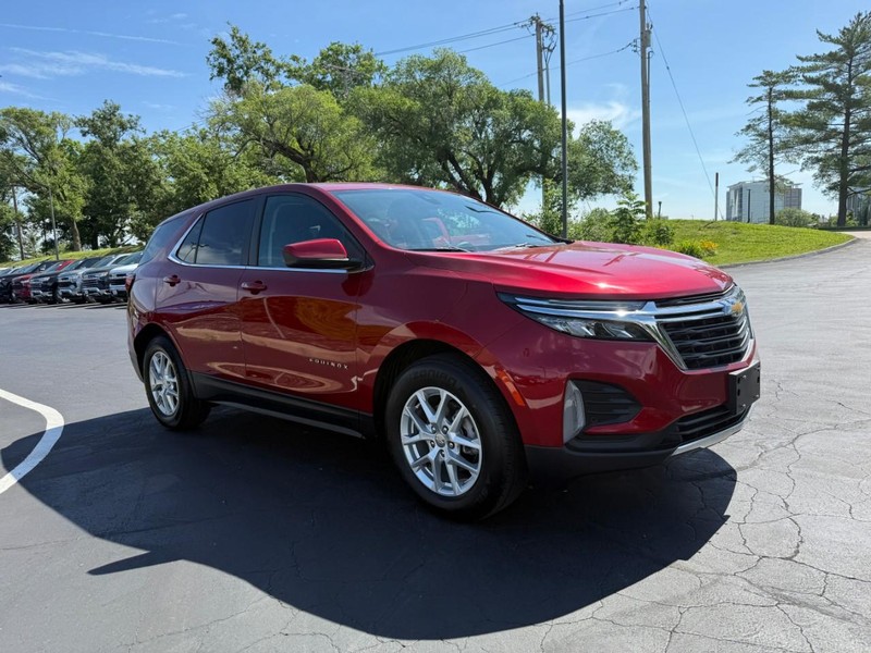 Chevrolet Equinox Vehicle Full-screen Gallery Image 9