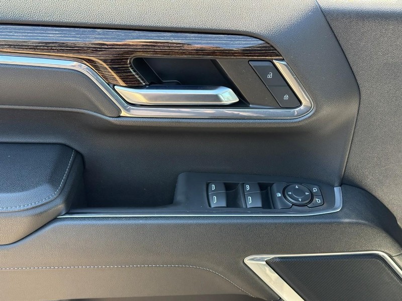 GMC Sierra 1500 Vehicle Full-screen Gallery Image 10