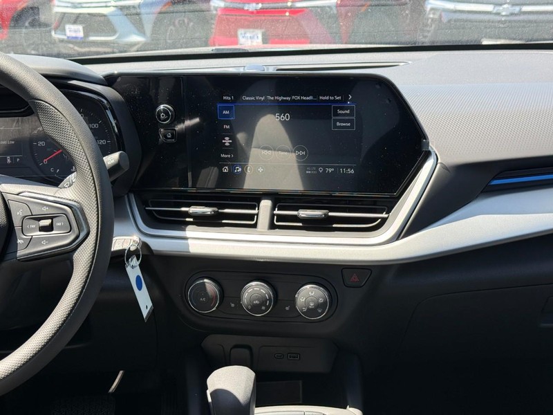 Chevrolet Trax Vehicle Full-screen Gallery Image 8