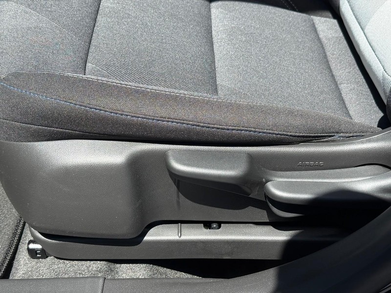 Chevrolet Trax Vehicle Full-screen Gallery Image 12