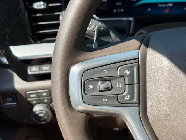 Chevrolet Silverado 1500 Vehicle Full-screen Gallery Image 15
