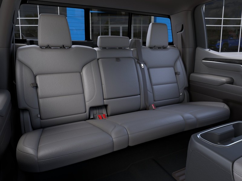 Chevrolet Silverado 1500 Vehicle Full-screen Gallery Image 17