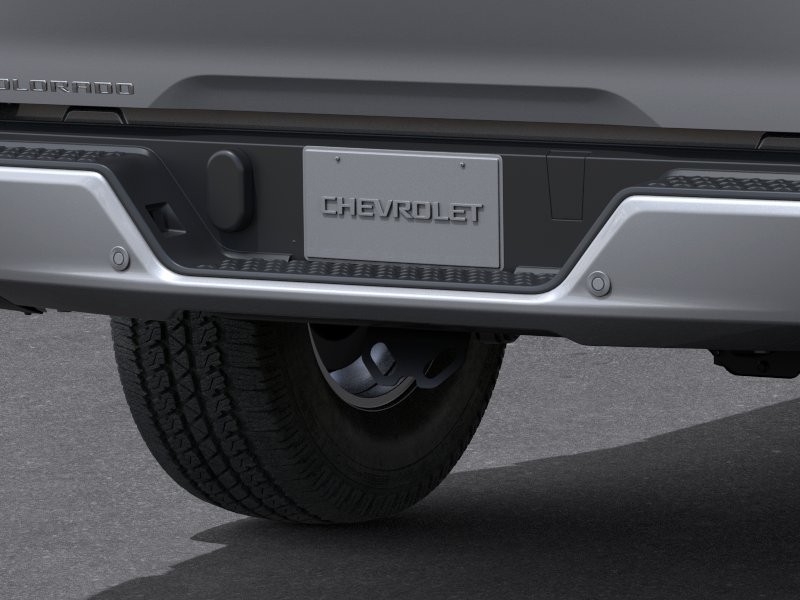 Chevrolet Colorado Vehicle Full-screen Gallery Image 14