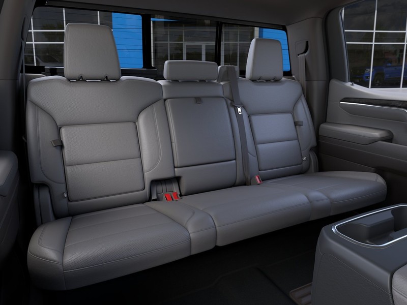 Chevrolet Silverado 1500 Vehicle Full-screen Gallery Image 17