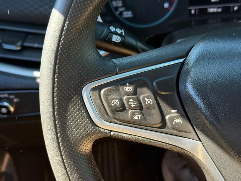 Chevrolet Malibu Vehicle Full-screen Gallery Image 19