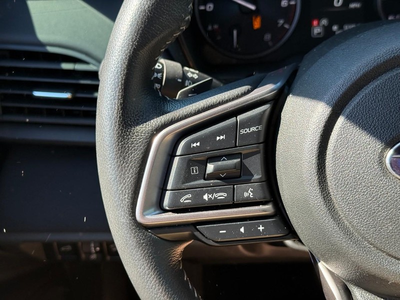 Subaru Outback Vehicle Full-screen Gallery Image 20