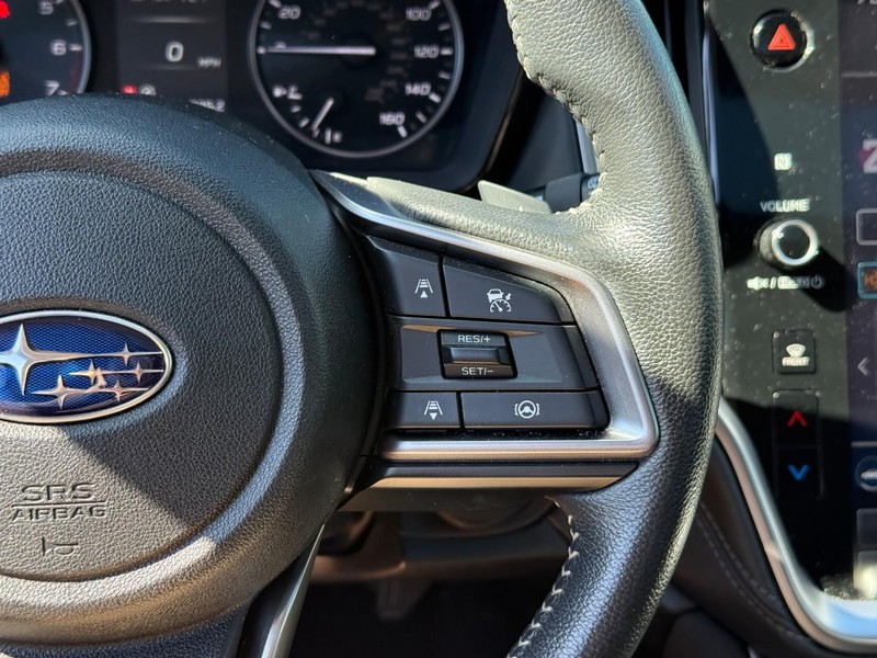 Subaru Outback Vehicle Full-screen Gallery Image 21