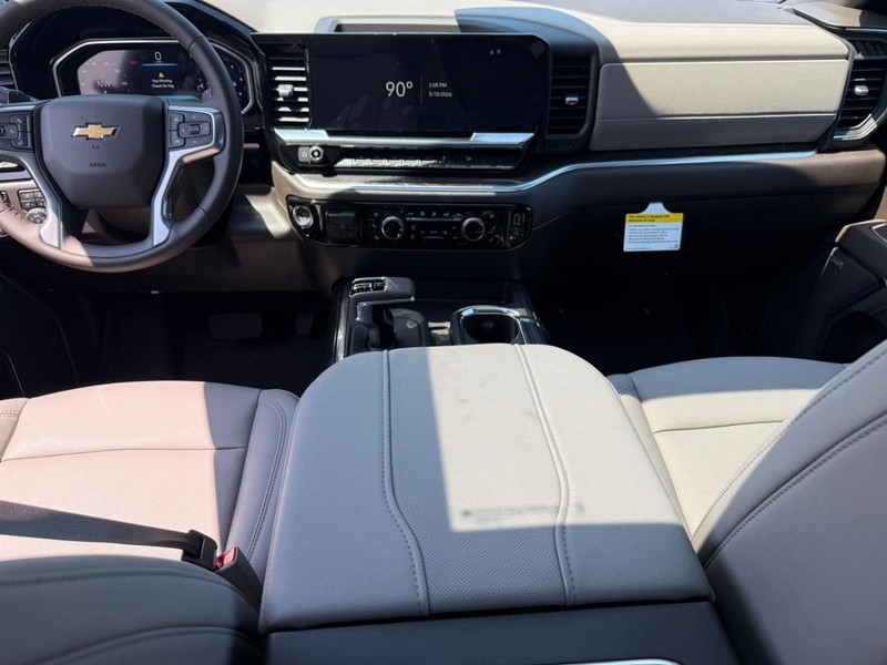 Chevrolet Silverado 1500 Vehicle Full-screen Gallery Image 7
