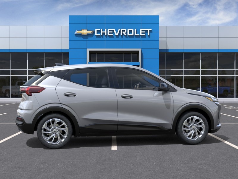 Chevrolet Bolt Vehicle Full-screen Gallery Image 5