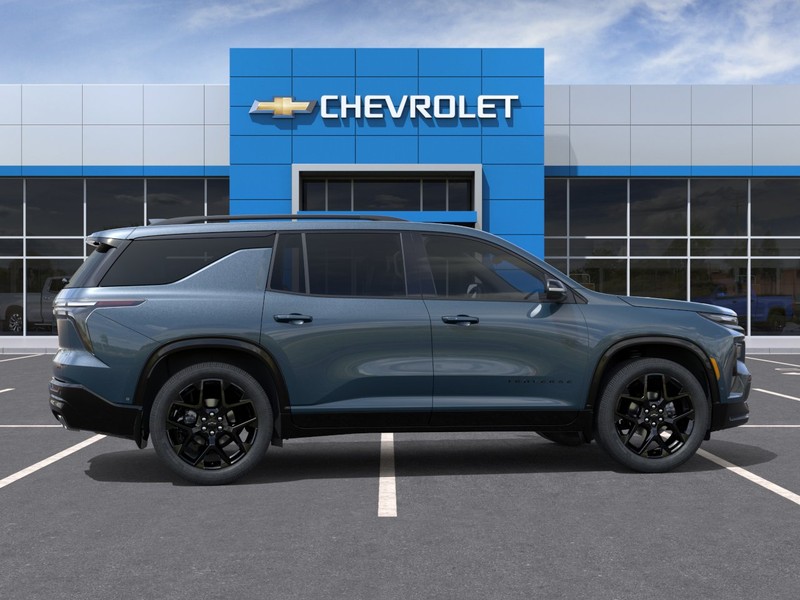 Chevrolet Traverse Vehicle Full-screen Gallery Image 5