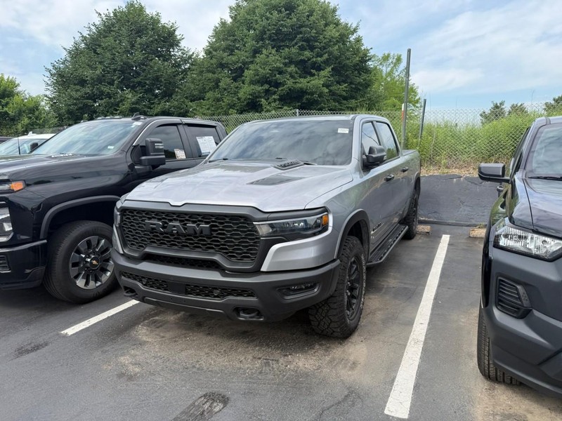 Ram 1500 Vehicle Full-screen Gallery Image 3