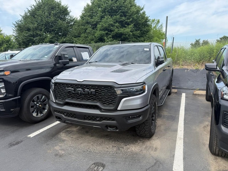 Ram 1500 Vehicle Full-screen Gallery Image 4