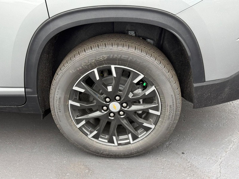 Chevrolet Traverse Vehicle Full-screen Gallery Image 4