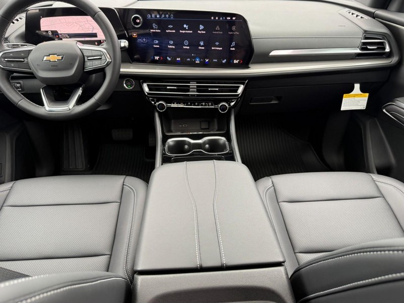 Chevrolet Traverse Vehicle Full-screen Gallery Image 7