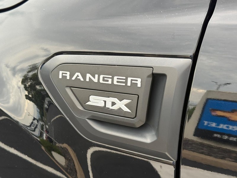 Ford Ranger Vehicle Full-screen Gallery Image 9