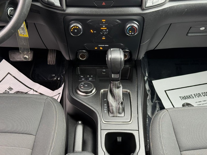 Ford Ranger Vehicle Full-screen Gallery Image 15