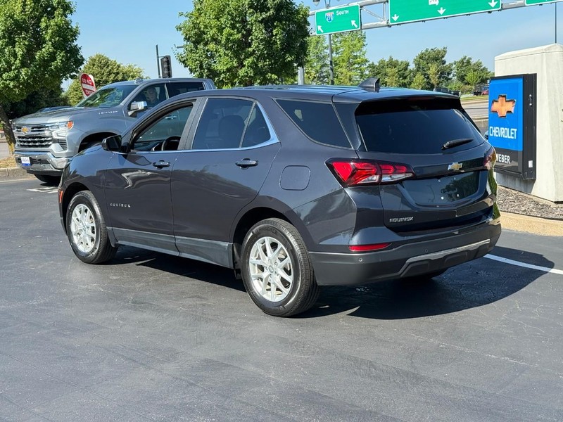 Chevrolet Equinox Vehicle Full-screen Gallery Image 3