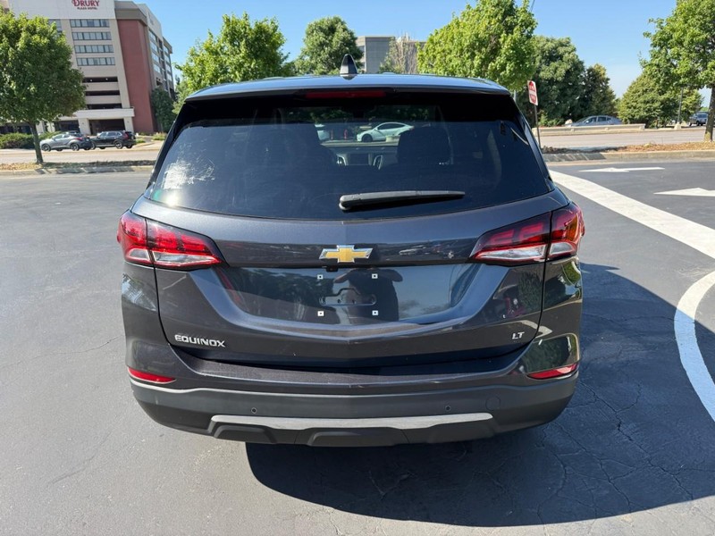 Chevrolet Equinox Vehicle Full-screen Gallery Image 7