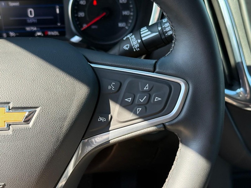 Chevrolet Equinox Vehicle Full-screen Gallery Image 20