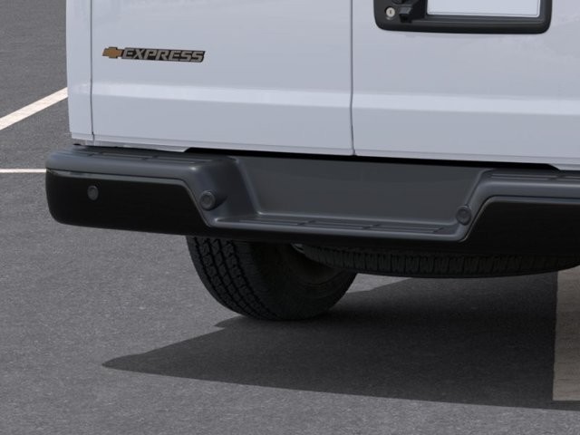 Chevrolet Express Cargo Van Vehicle Full-screen Gallery Image 15