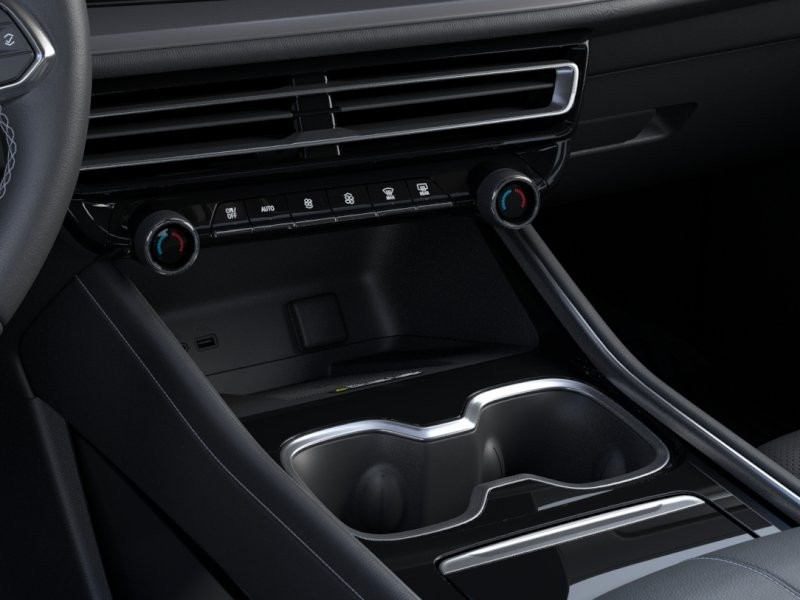 Chevrolet Traverse Vehicle Full-screen Gallery Image 23