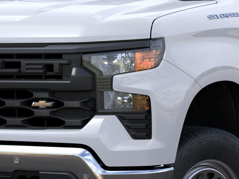 Chevrolet Silverado 1500 Vehicle Full-screen Gallery Image 10
