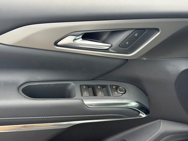 2026 Chevrolet Traverse LT - Photo 10