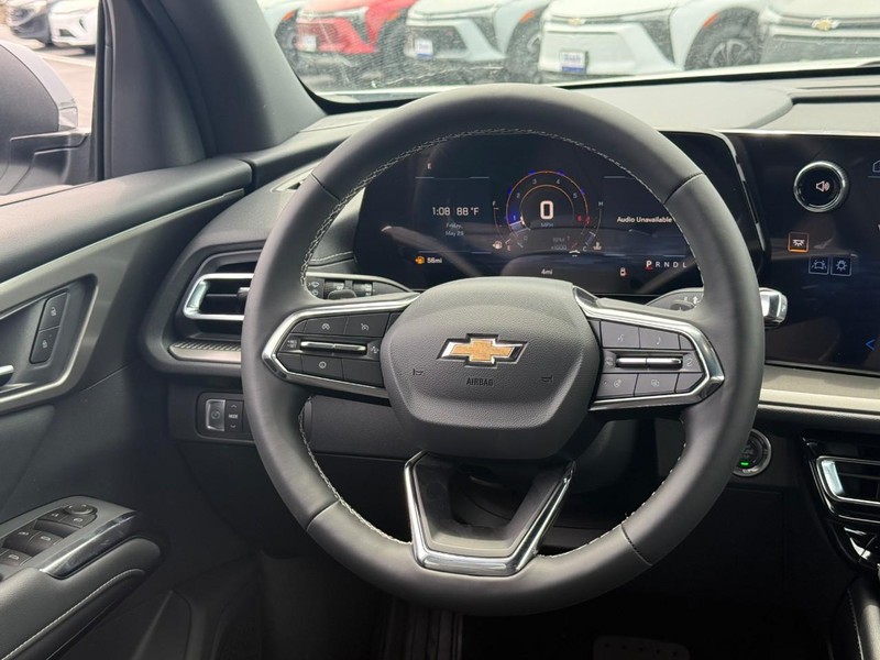 Chevrolet Traverse Vehicle Full-screen Gallery Image 8