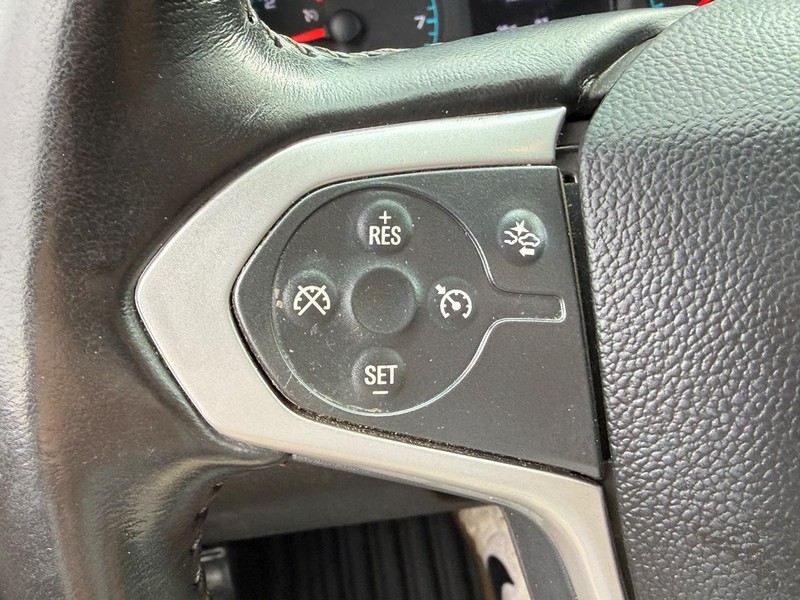 Chevrolet Colorado Vehicle Full-screen Gallery Image 15