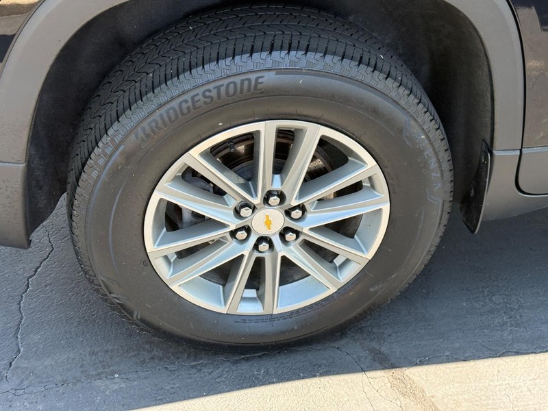 Chevrolet Traverse Vehicle Full-screen Gallery Image 8