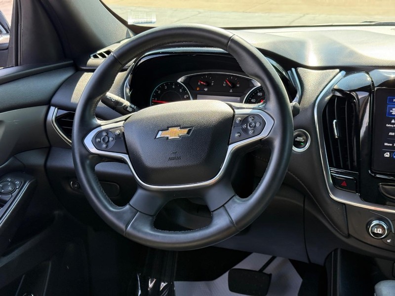 Chevrolet Traverse Vehicle Full-screen Gallery Image 14