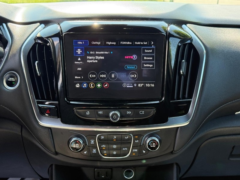 Chevrolet Traverse Vehicle Full-screen Gallery Image 15