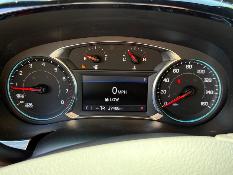 Chevrolet Traverse Vehicle Full-screen Gallery Image 21