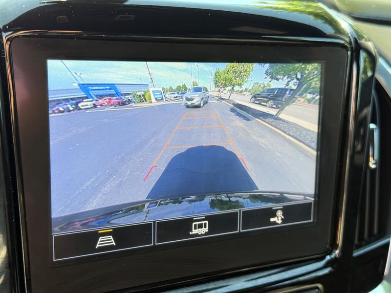 Chevrolet Traverse Vehicle Full-screen Gallery Image 23