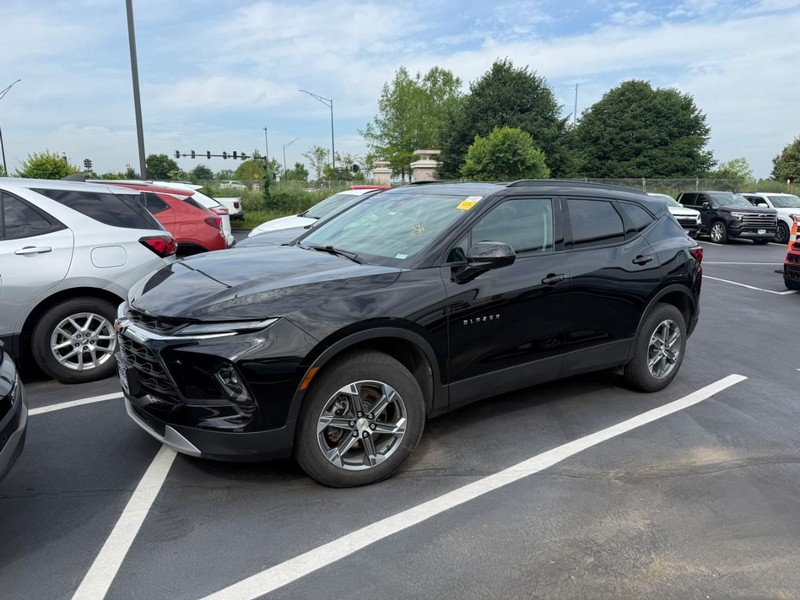 Chevrolet Blazer Vehicle Full-screen Gallery Image 04